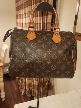 Louis Vuitton Monogram Speedy 25 Brown Satchel